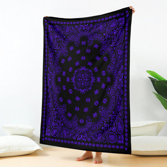 Ultra Plush 2 Violet on Black Bandana Throw Blanket