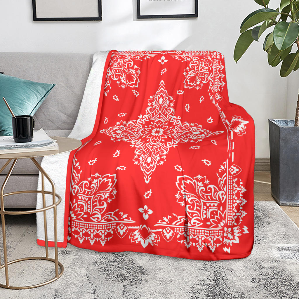 Ultra Plush 3 Red on White Bandana Throw Blanket