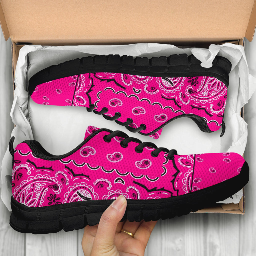 Low Top Sneaker - Abruptly Pink on Black
