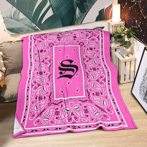 Pink Ultra Plush Bandana Blanket - S oe