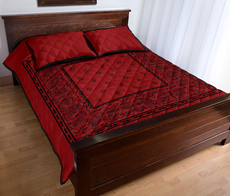 Quilt Set - Red with Black Bandana Quilt w/Shams