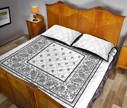 Quilt Set - White Bandana Quilt w/Shams