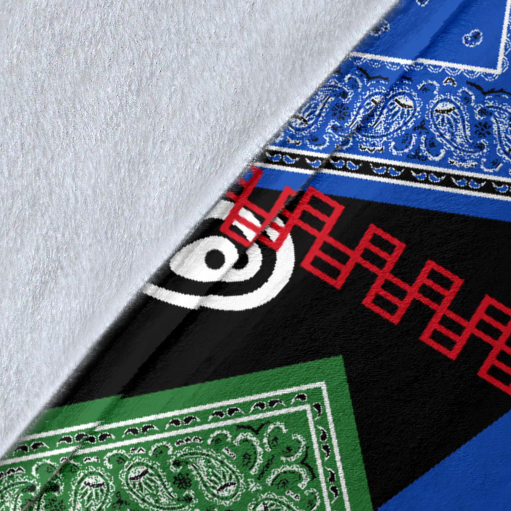 Ultra Plush Abstract Harmony Fleece Throw Blanket