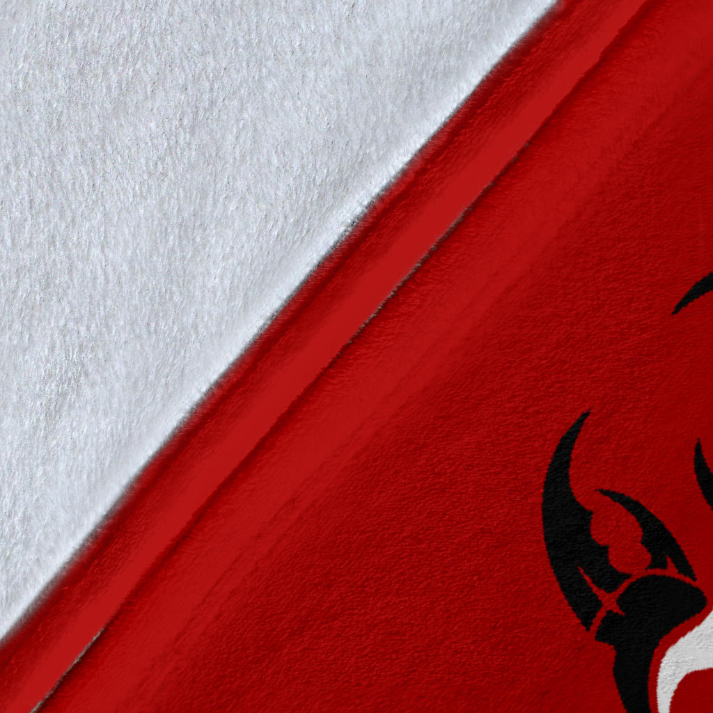 Red Skulls and Scorpions Tribal Fleece Throw Blanket