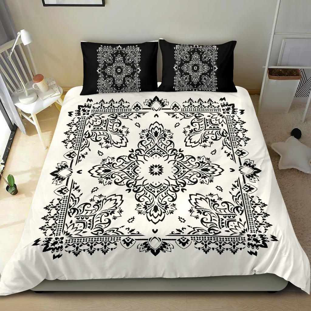 D2 Duvet Set - Black on White Bandana w Inverse Shams