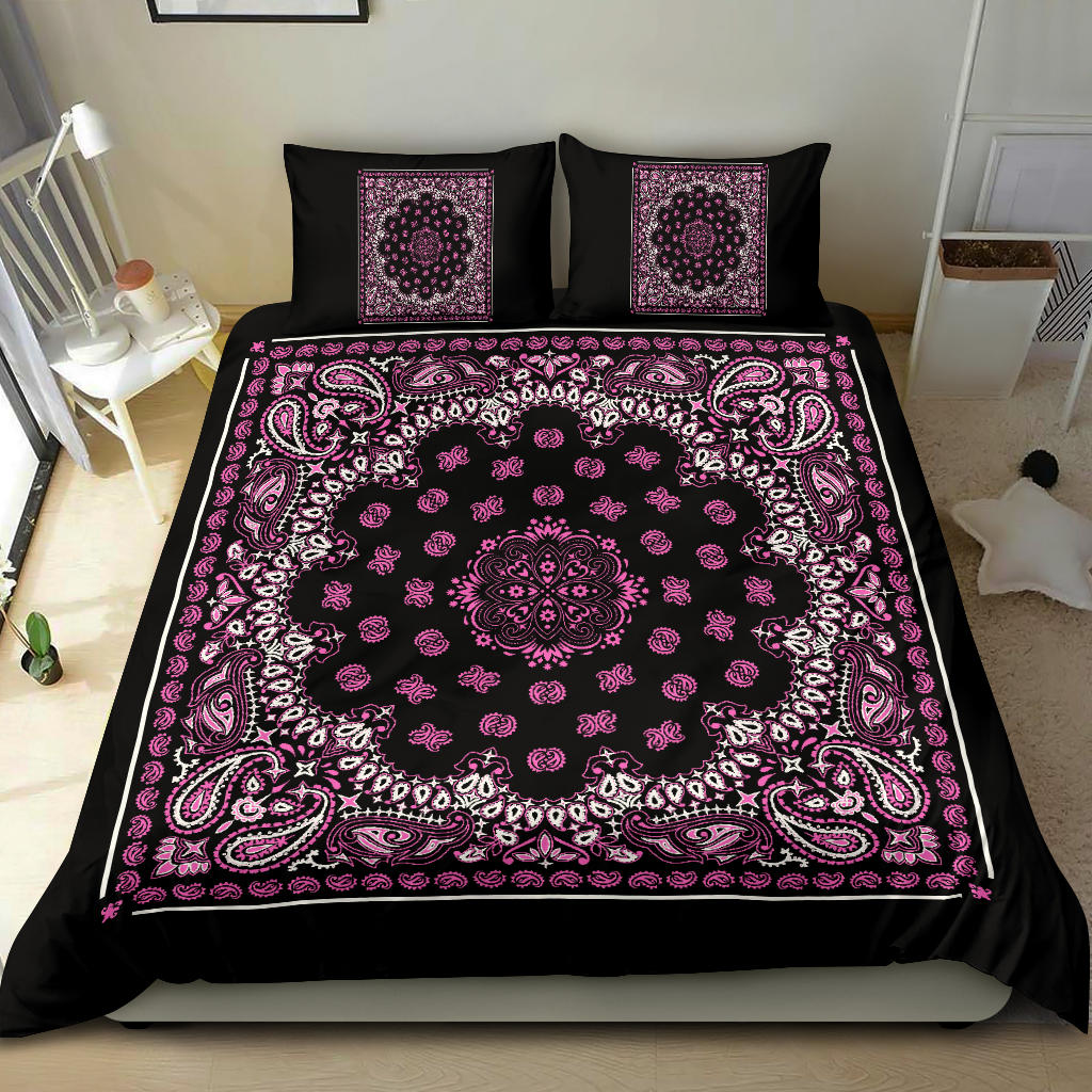 D4 Duvet Set - Black and Pink Bandana w Shams