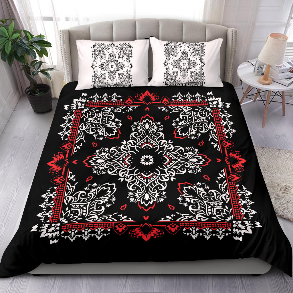 D2 Duvet Set - Black Bandana w White Shams