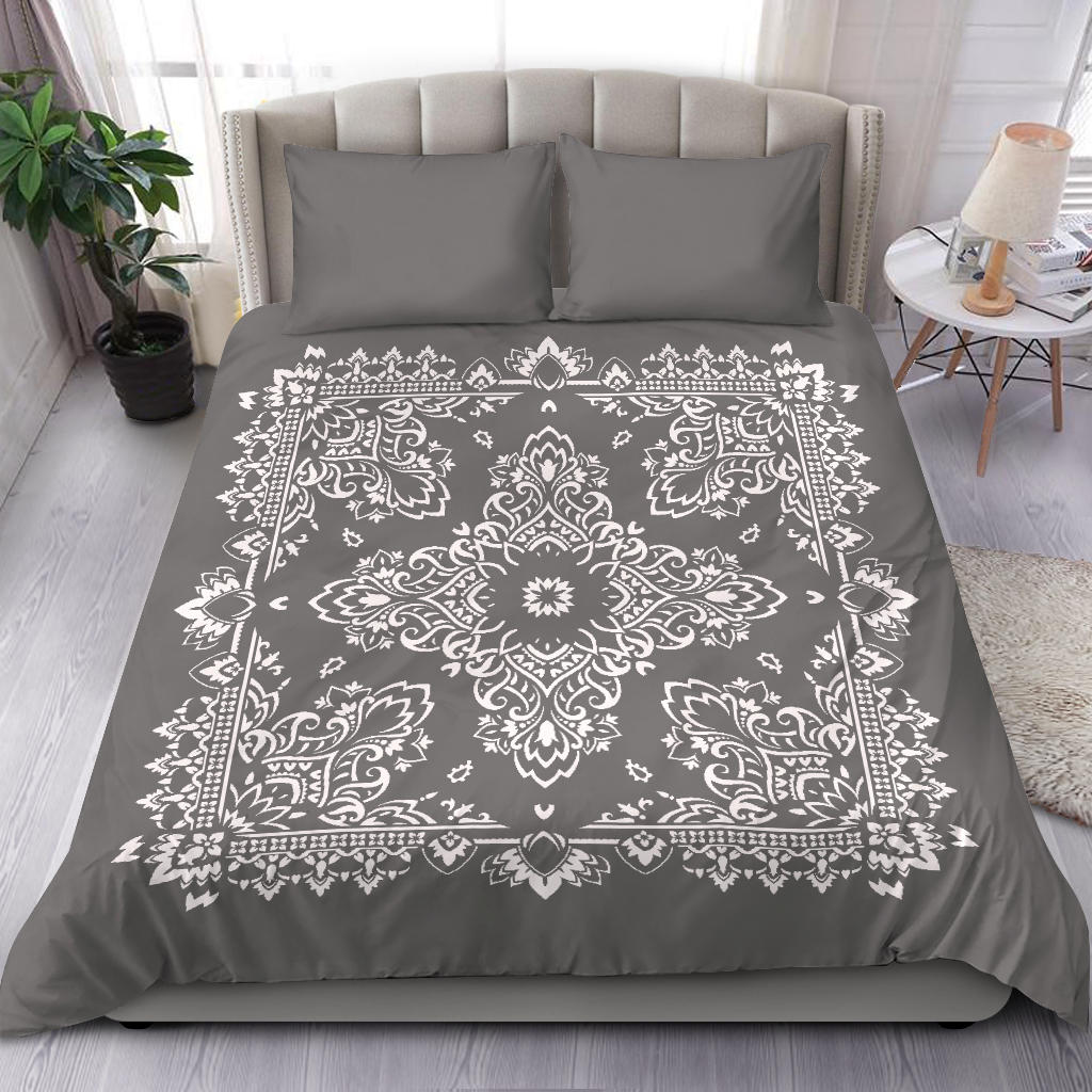 D2 Duvet Cover Set - Gray and White w Shams