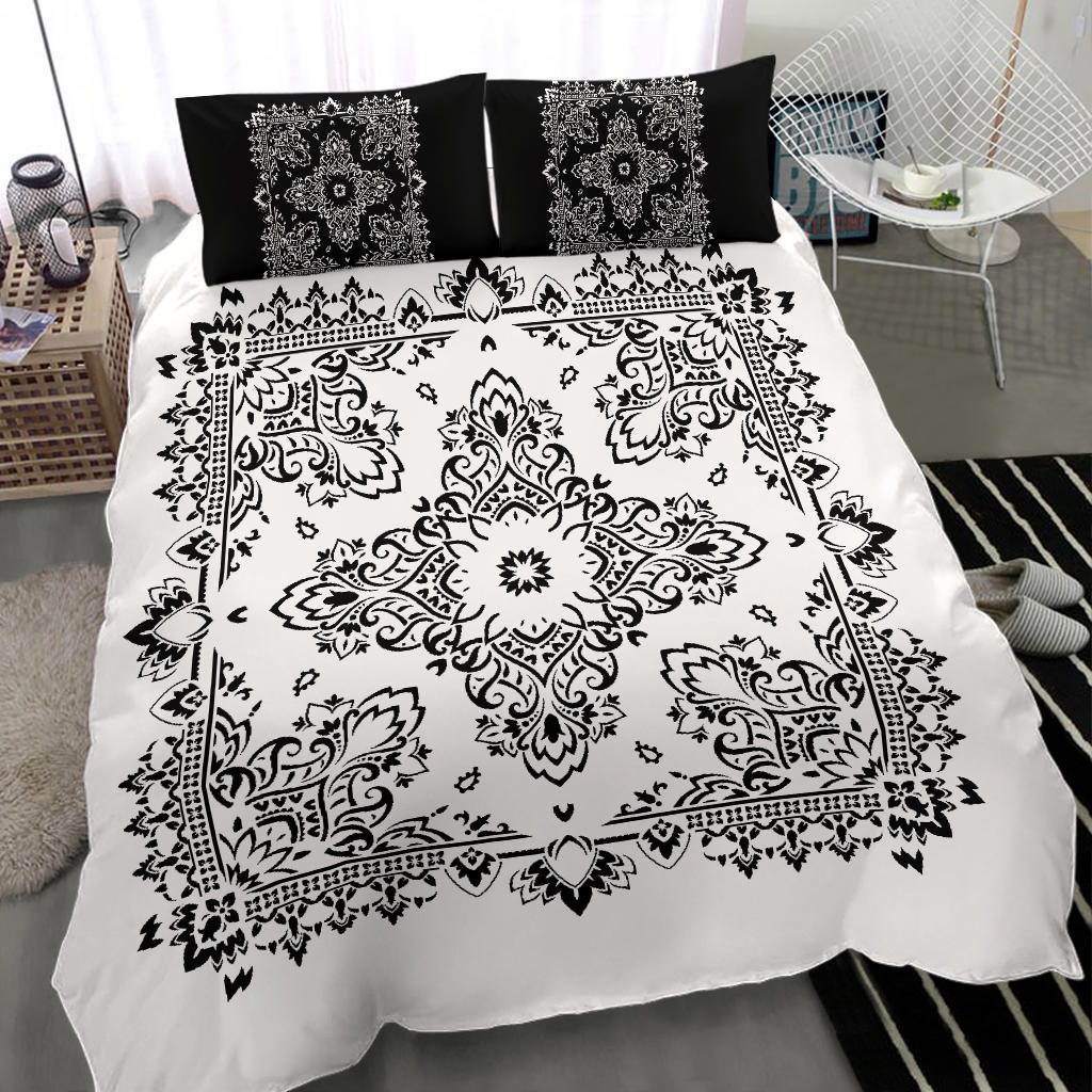 D2 Duvet Set - Black on White Bandana w Inverse Shams
