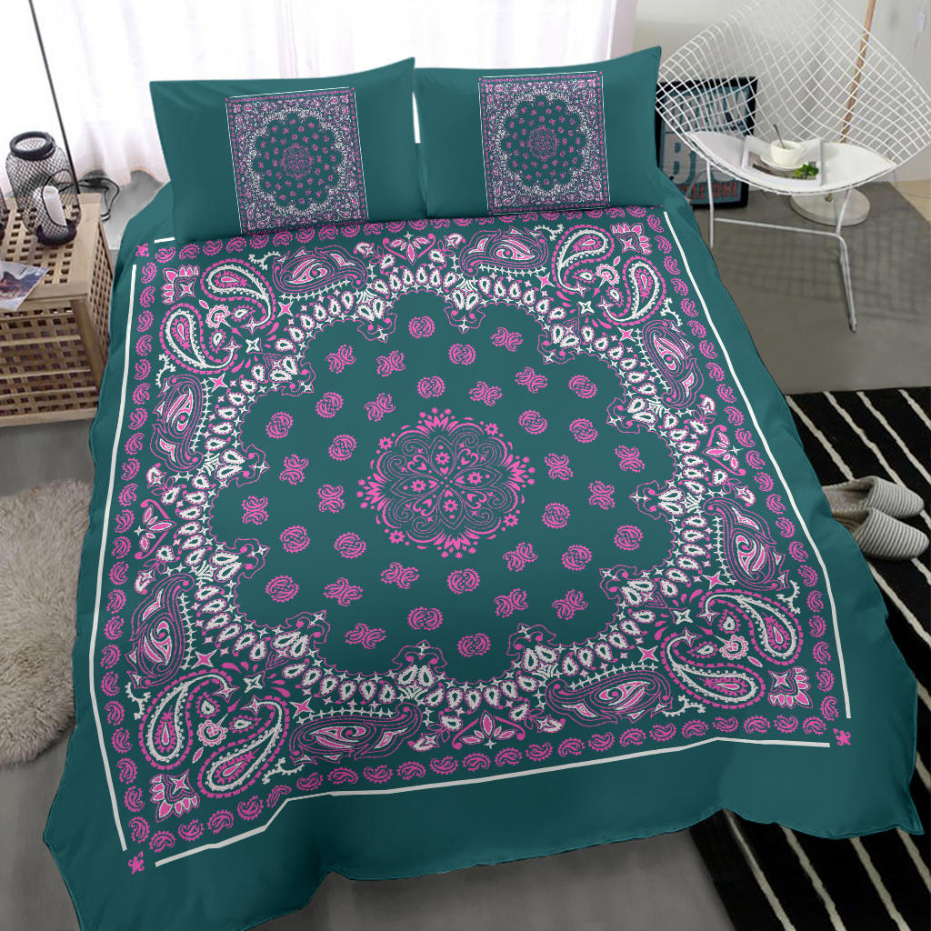 D4 Duvet Cover Set - Pine and Pink Bandana w Shams
