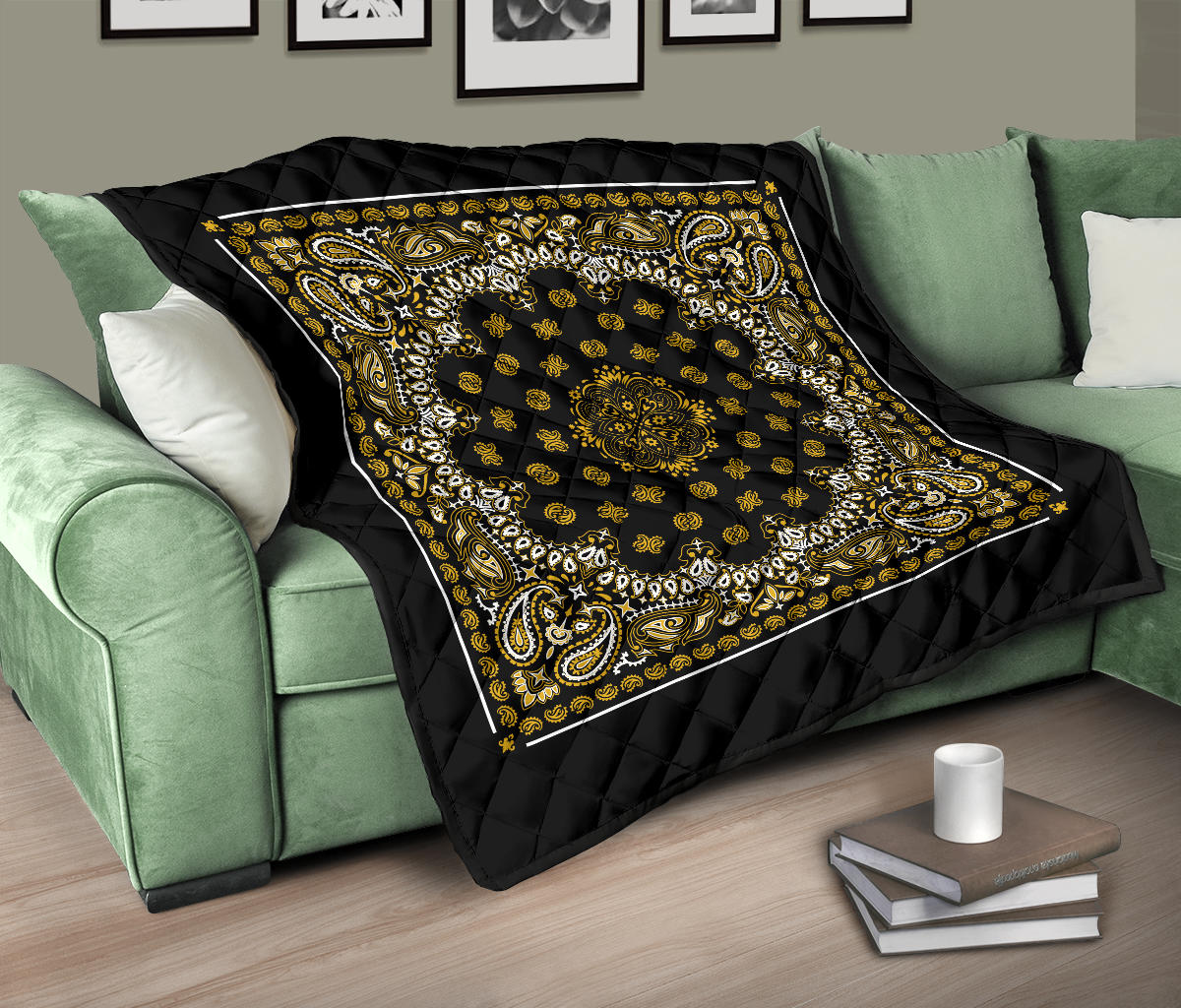 Quilt 2 Gold Bandana on Black Plain