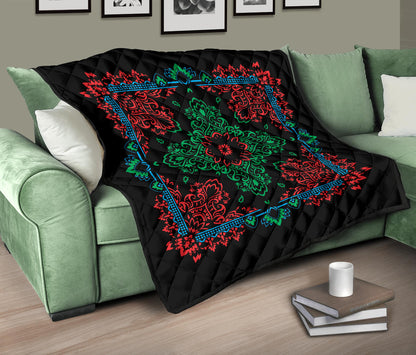 Quilt 3 Tri Color on Black