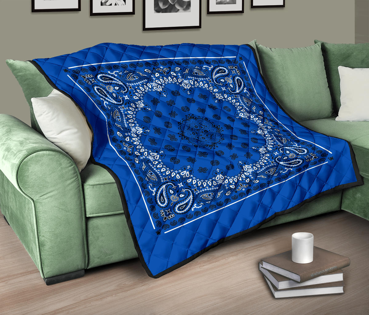 Quilt 2 Black Bandana on Blue