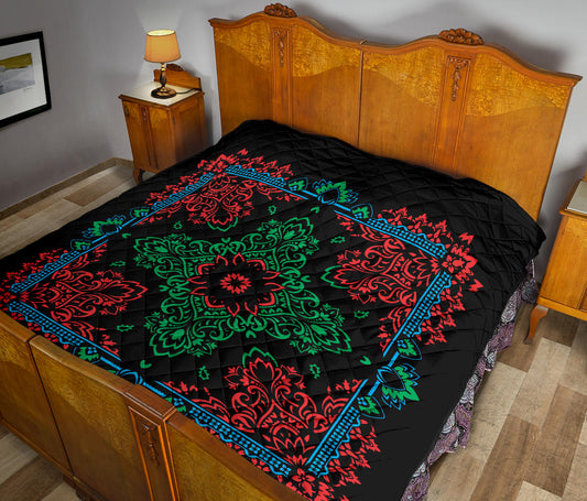 Quilt 3 Tri Color on Black