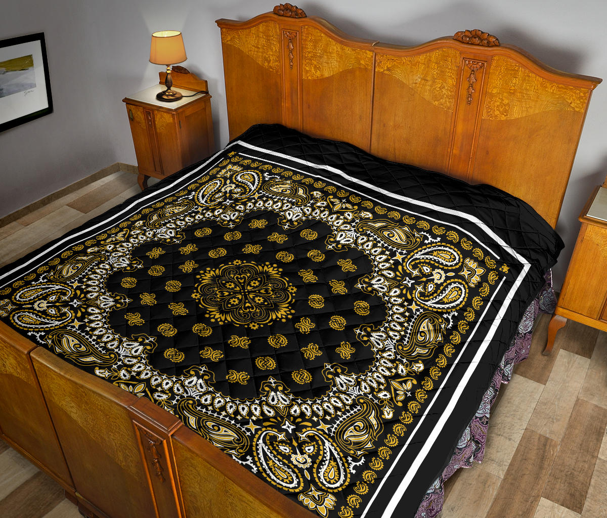 Quilt 2 Gold Bandana on Black White Border