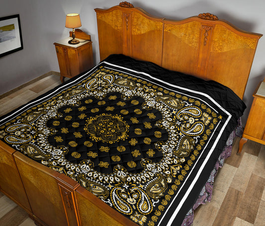 Quilt 2 Gold Bandana on Black White Border