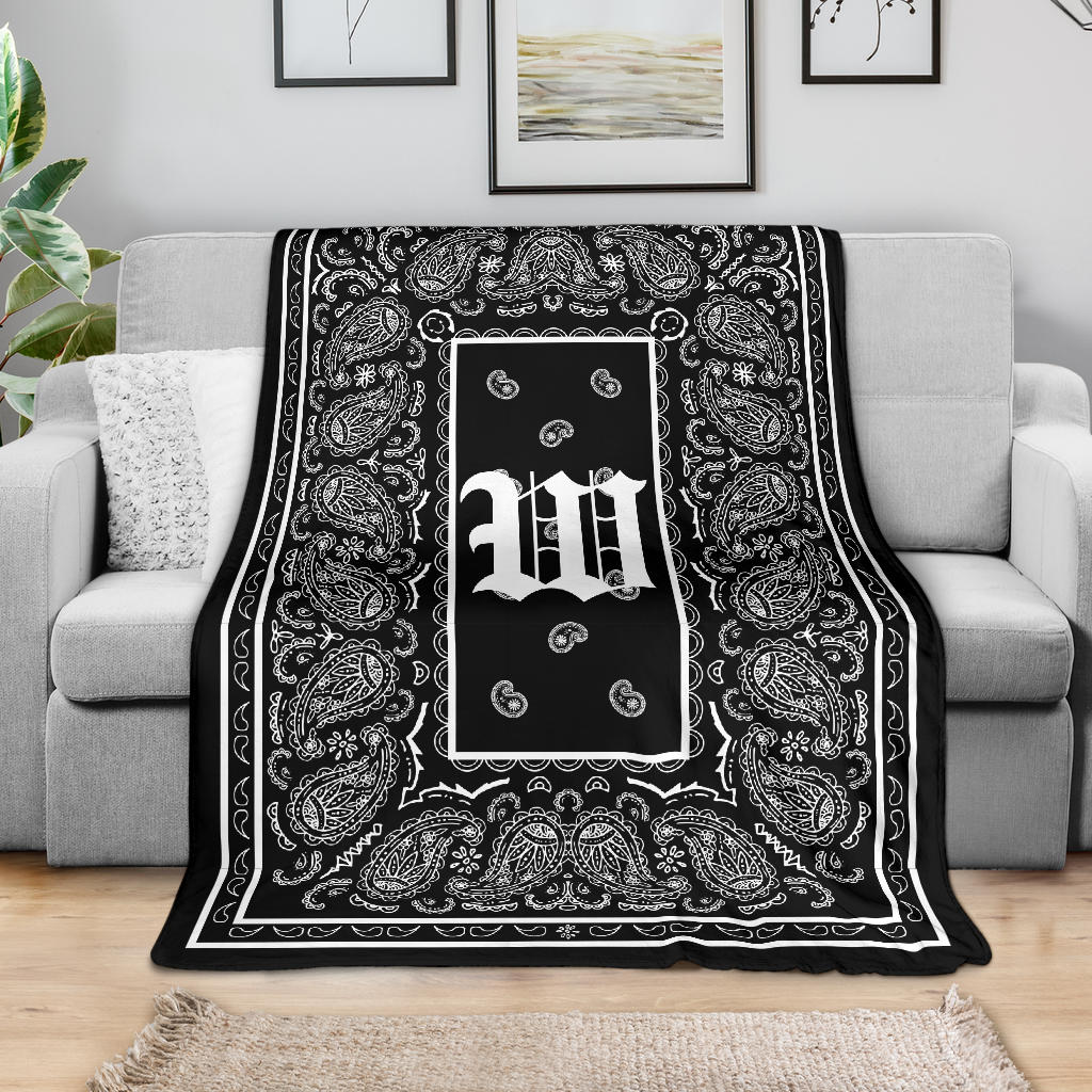 Black Ultra Plush Bandana Blanket - W oe