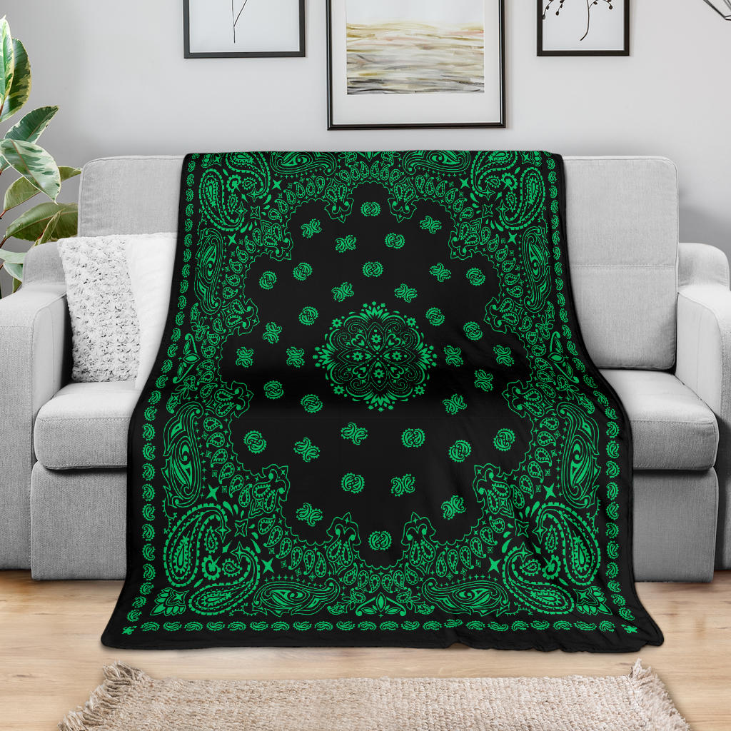 Ultra Plush 2 Green on Black Bandana Blanket Throw