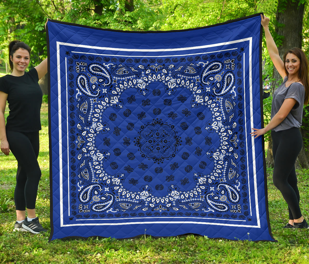 Quilt 2 Black Bandana on Blue White Sq.