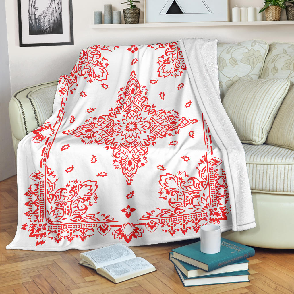 Ultra Plush 3 Red On White Bandana Throw Blanket