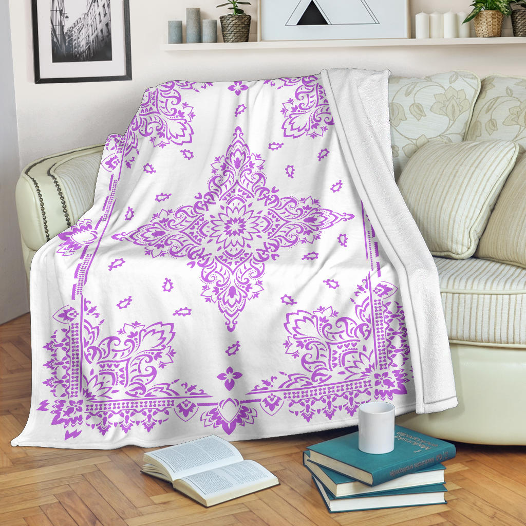 Ultra Plush 3 Magneta on White Bandana Throw Blanket