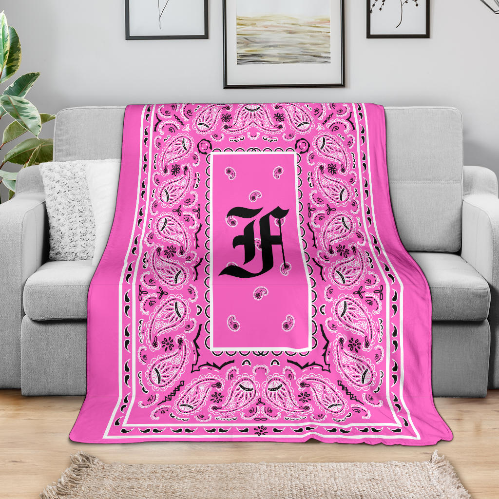 Pink Ultra Plush Bandana Blanket - F oe