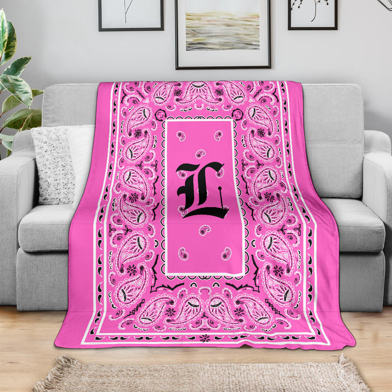 Pink Ultra Plush Bandana Blanket - L oe