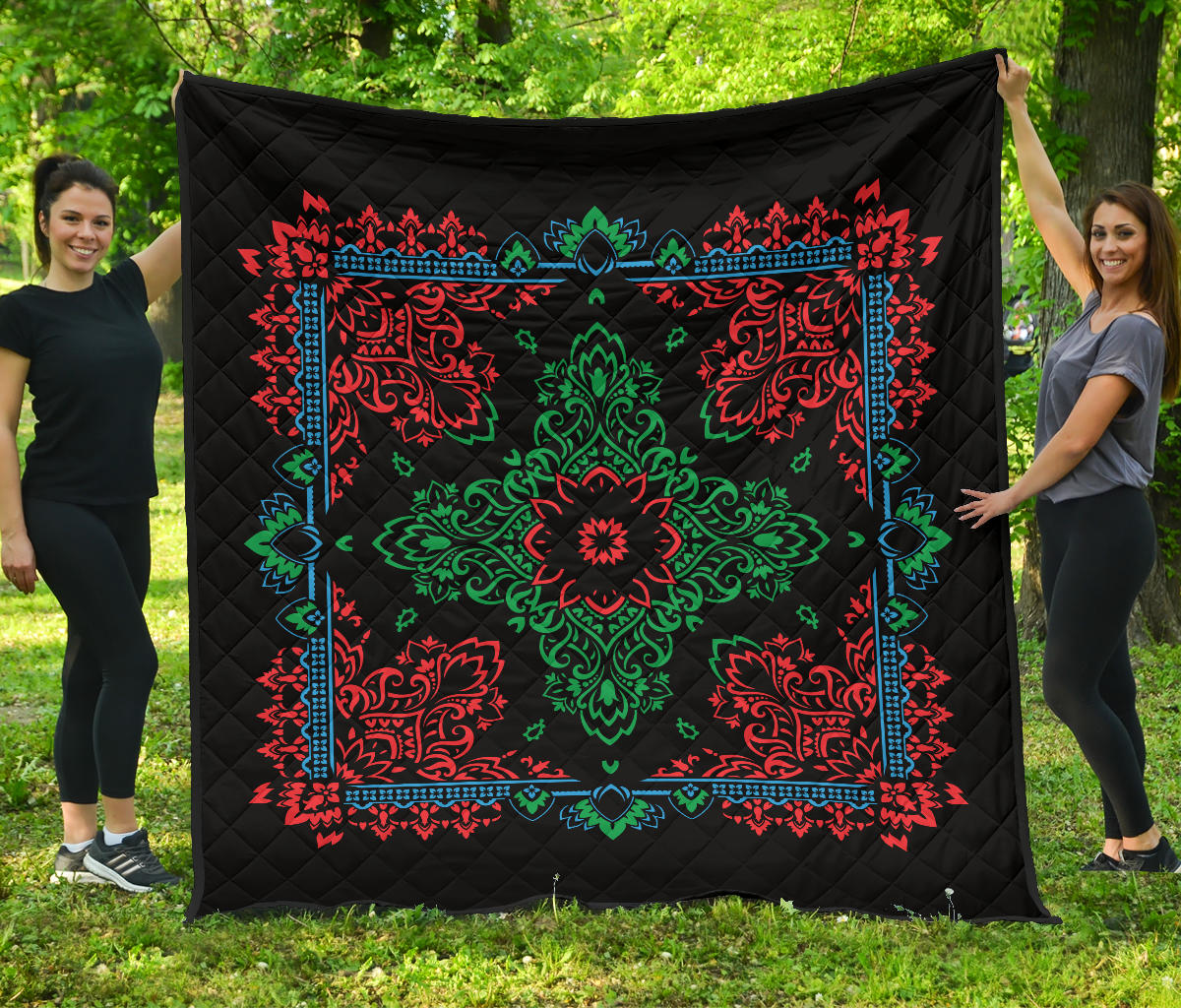 Quilt 3 Tri Color on Black