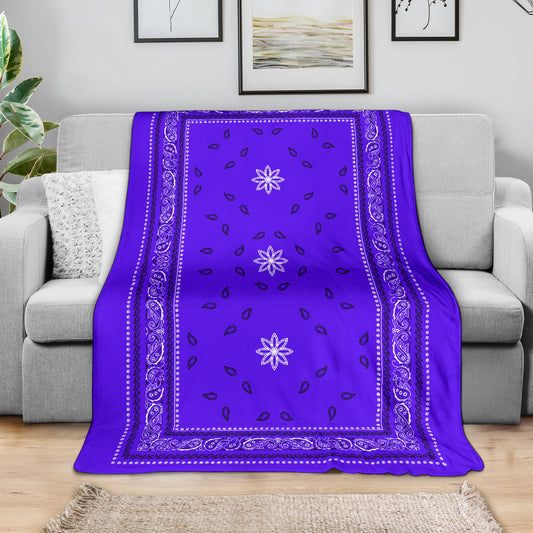 Ultra Plush 4 Black/White on Purple Bandana Throw Blanket