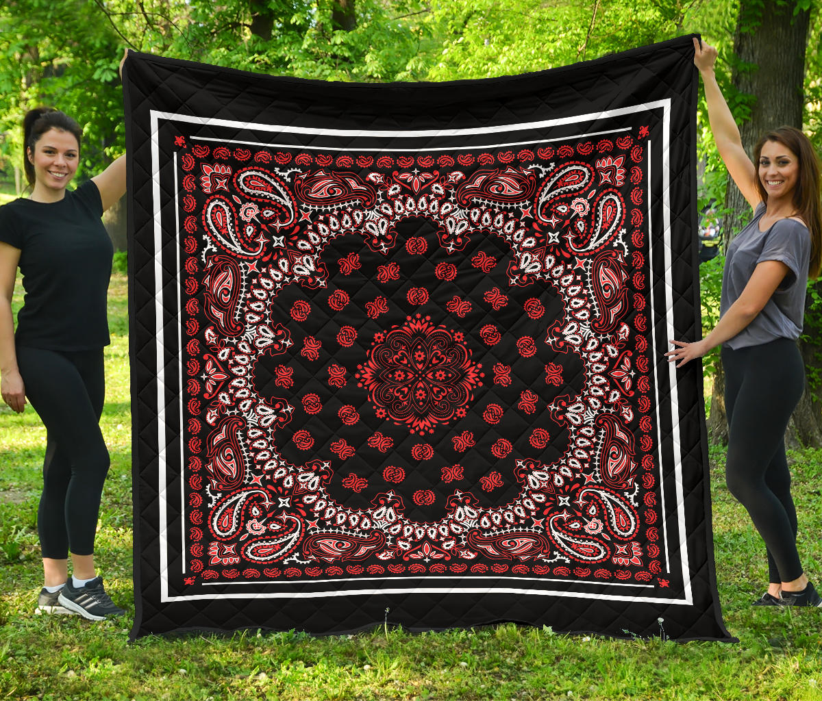 Quilt 2 Red Bandana on Black w White Sq.