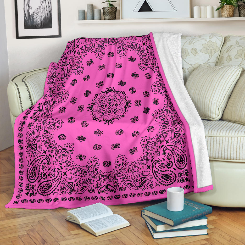 Ultra Plush 2 Black on Pink Bandana Throw Blanket