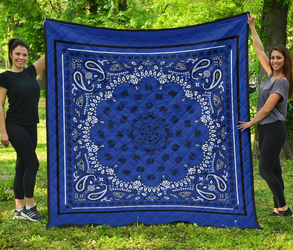 Quilt 2 Black Bandana on Blue Black Sq