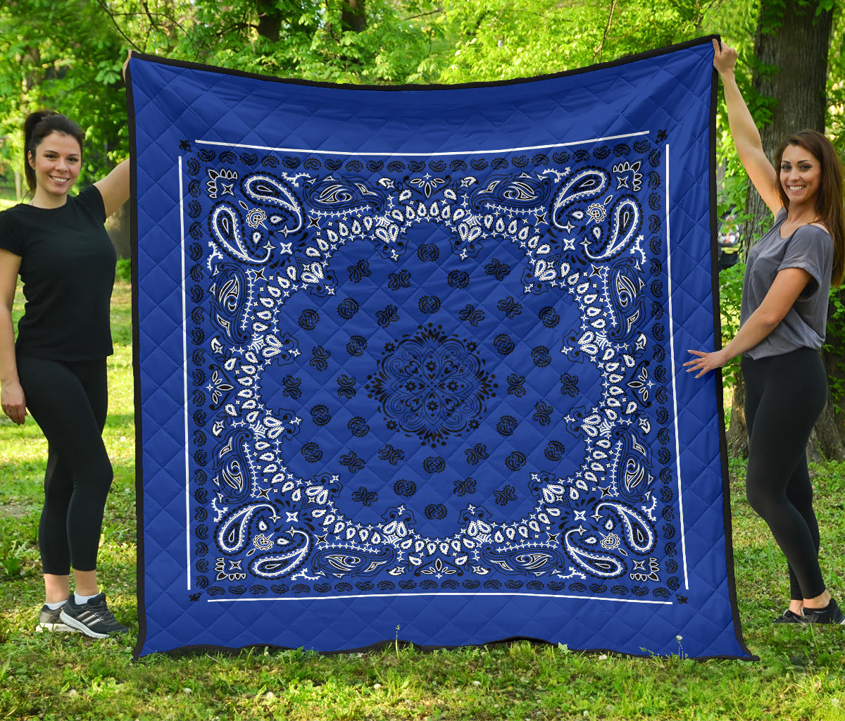 Quilt 2 Black Bandana on Blue