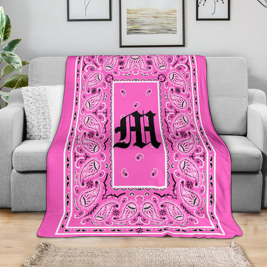 Pink Ultra Plush Bandana Blanket - M oe