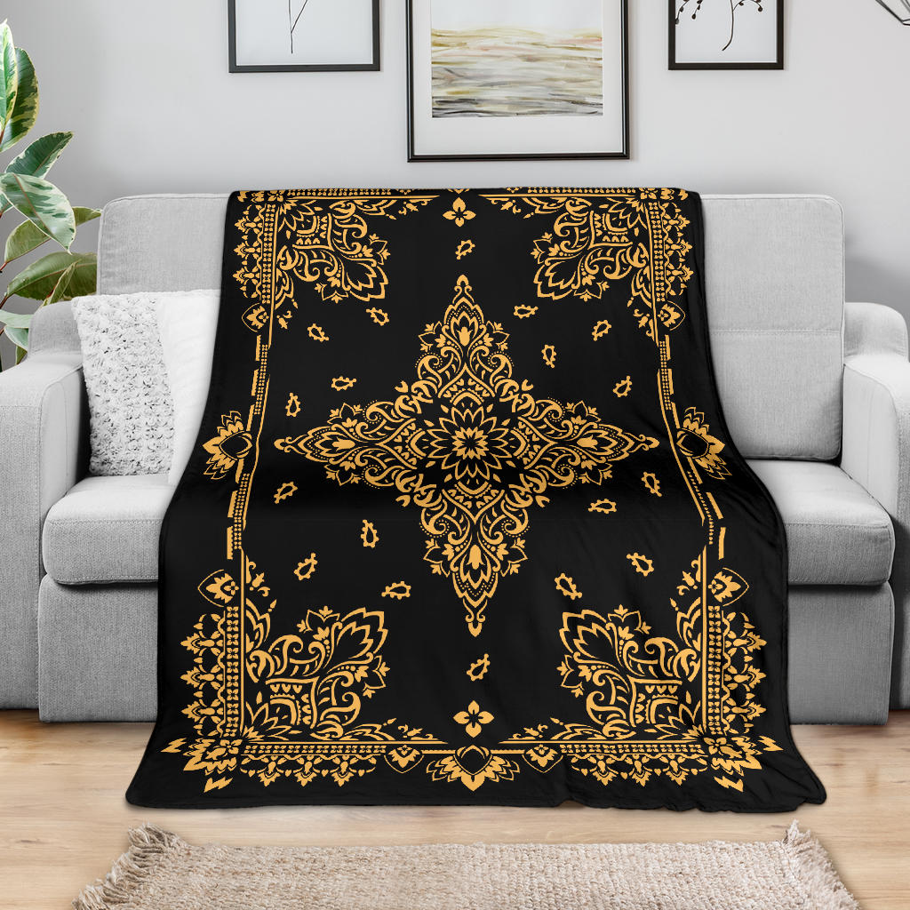 Ultra Plush 3 Peach on Black Bandana Throw Blanket
