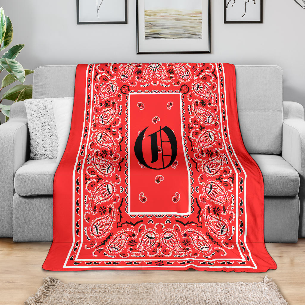 Red Ultra Plush Bandana Blanket - O oe