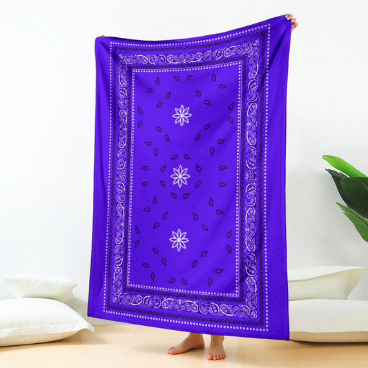 Ultra Plush 4 Black/White on Purple Bandana Throw Blanket