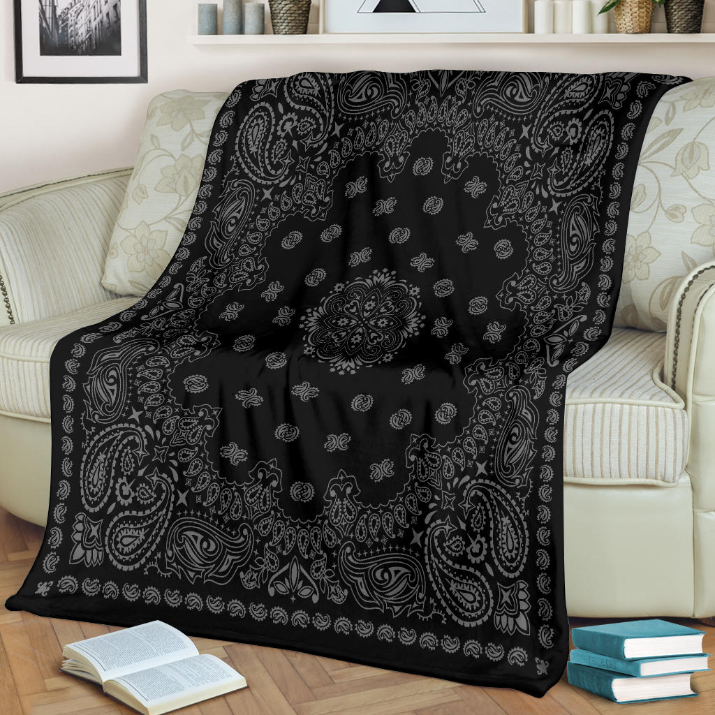 Ultra Plush 2 Gray on Black Bandana Throw Blanket