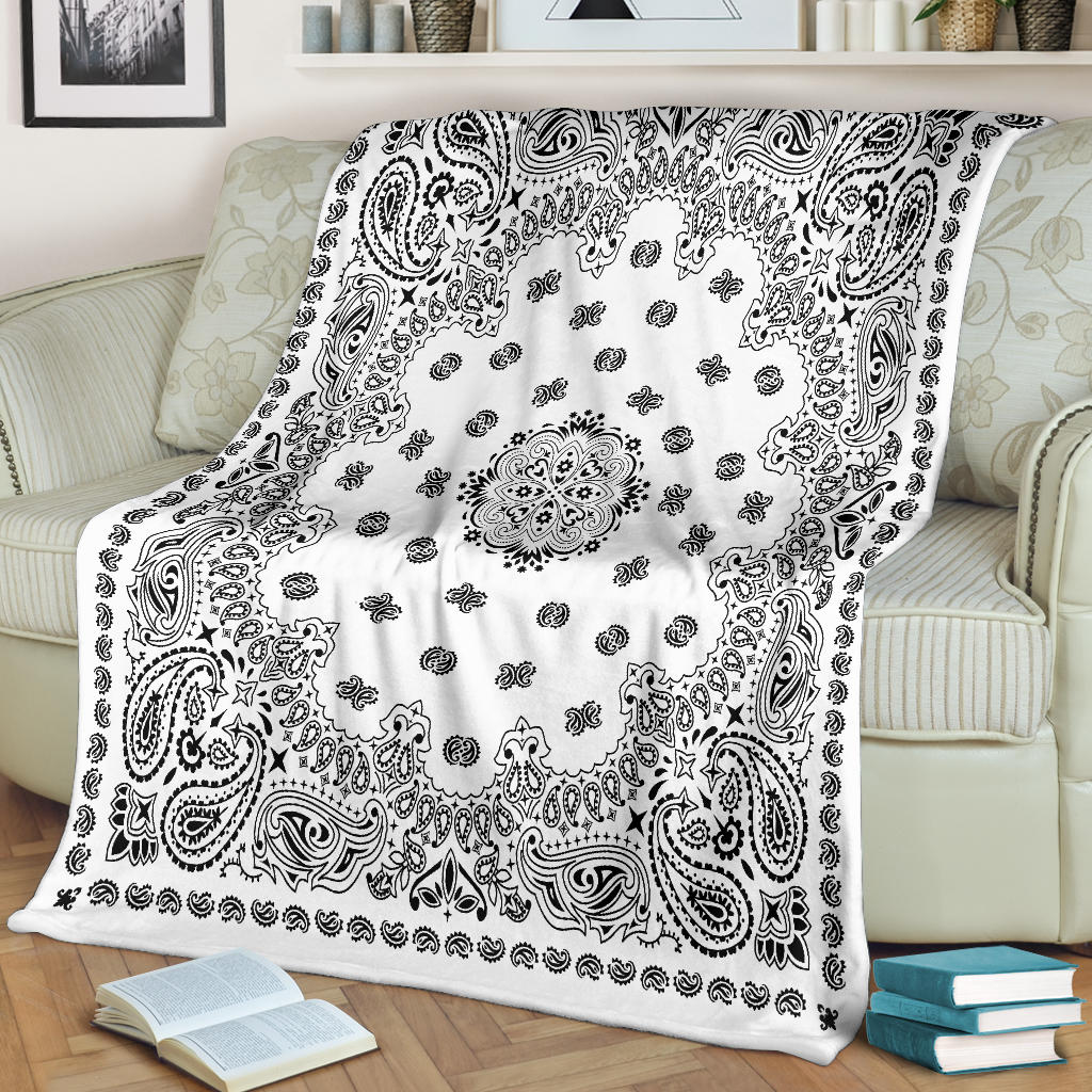 Ultra Plush 2 Black on White Bandana Throw Blanket