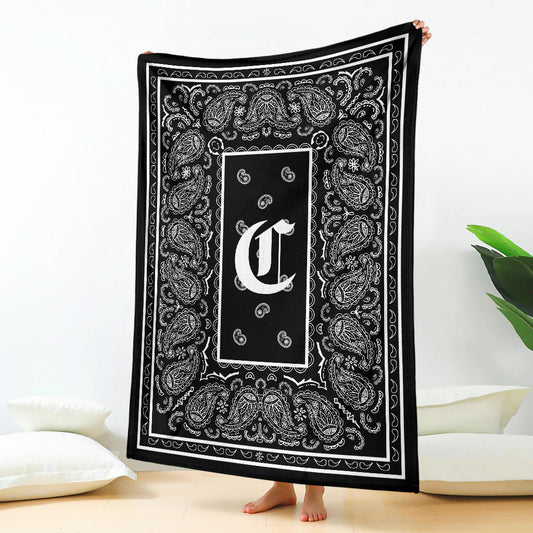 Black Ultra Plush Bandana Blanket - C oe