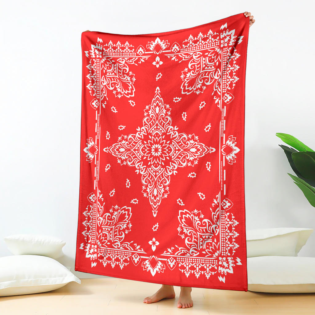 Ultra Plush 3 Red on White Bandana Throw Blanket