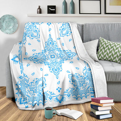 Ultra Plush 3 Lt Blue on White Bandana Throw Blanket