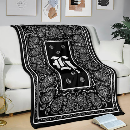 Black Ultra Plush Bandana Blanket - H oe