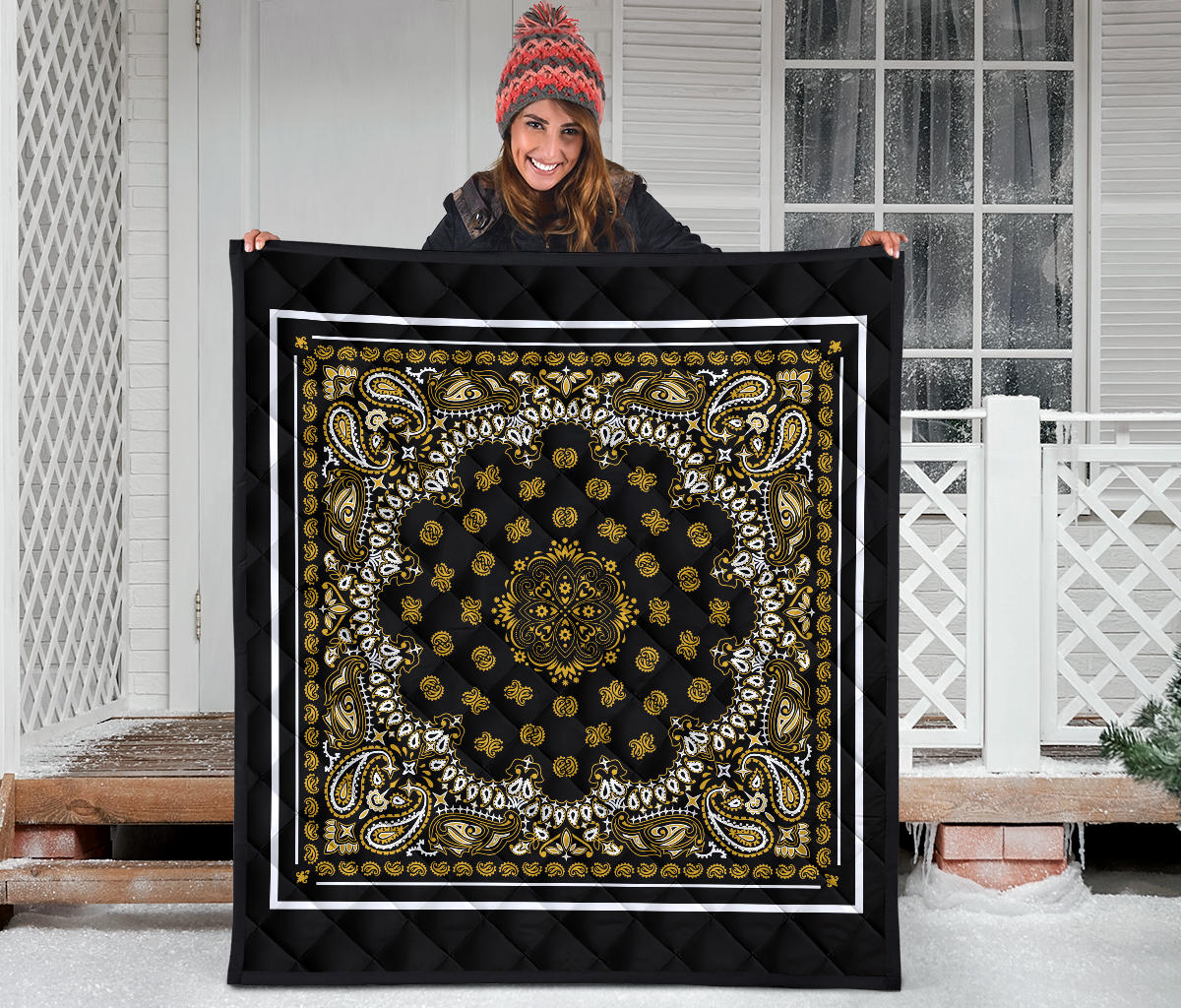 Quilt 2 Gold Bandana on Black White Border