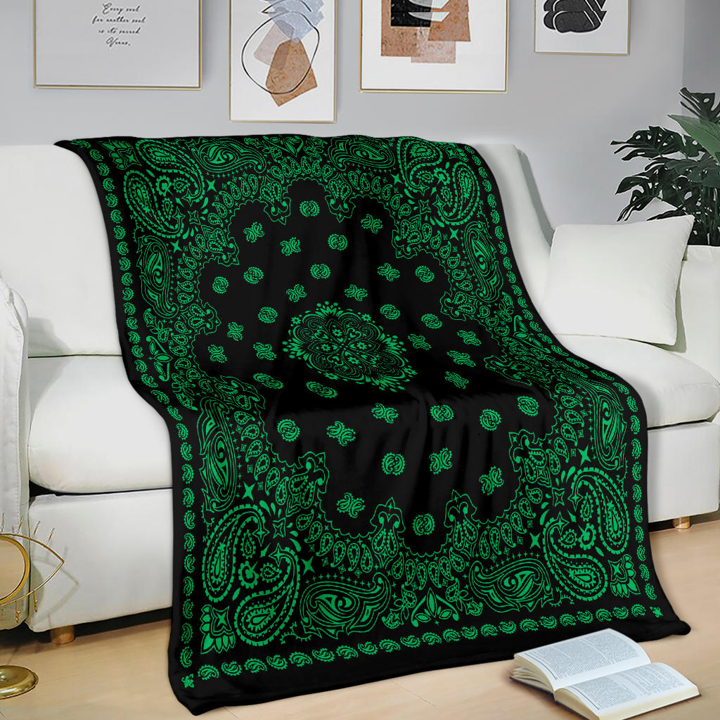 Ultra Plush 2 Green on Black Bandana Blanket Throw