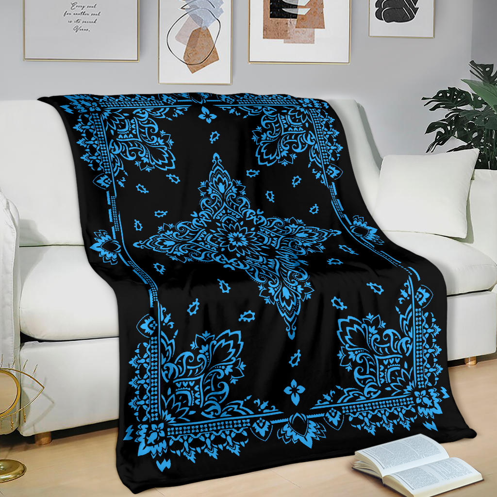 Ultra Plush 3 Lt Blue on Black Bandana Throw Blanket