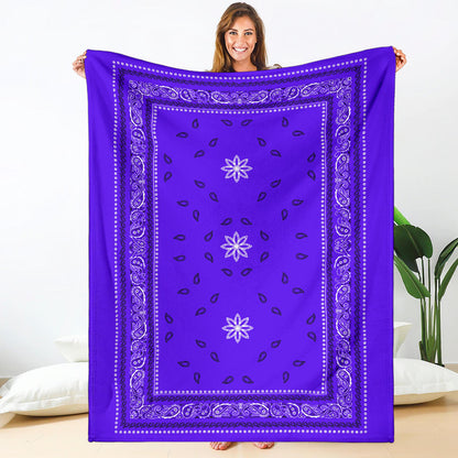 Ultra Plush 4 Black/White on Purple Bandana Throw Blanket