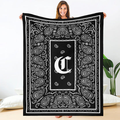 Black Ultra Plush Bandana Blanket - C oe