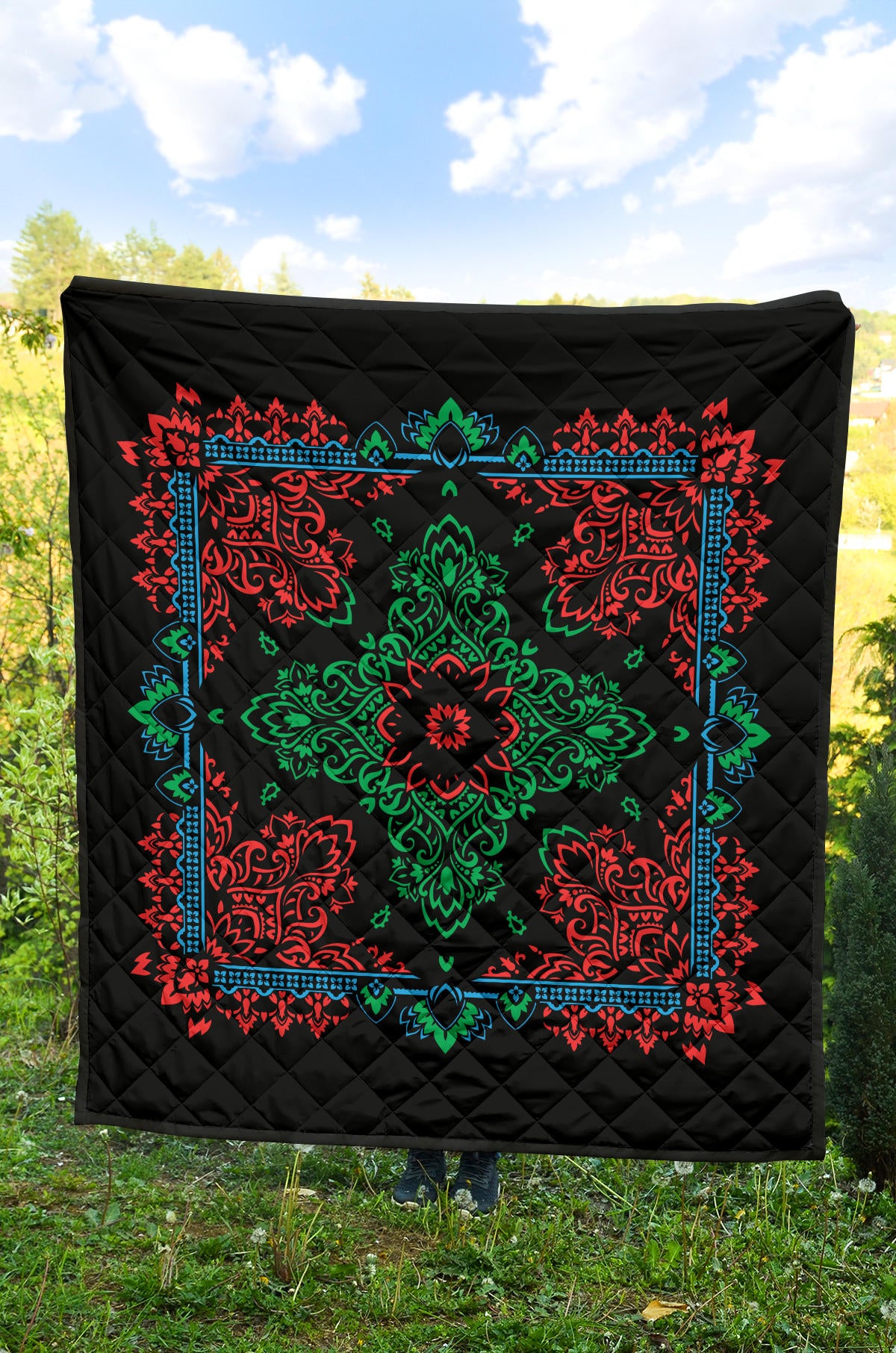 Quilt 3 Tri Color on Black