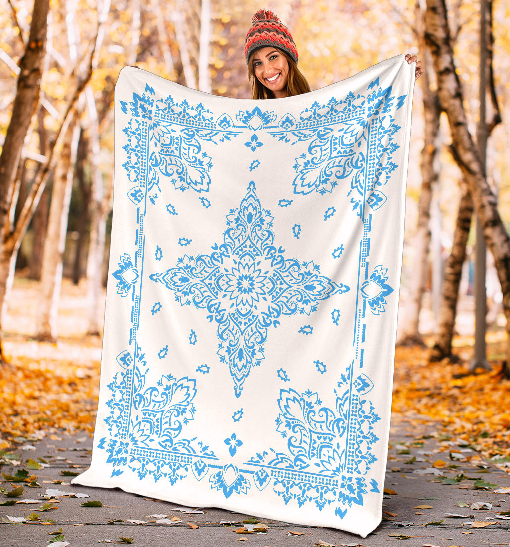 Ultra Plush 3 Lt Blue on White Bandana Throw Blanket